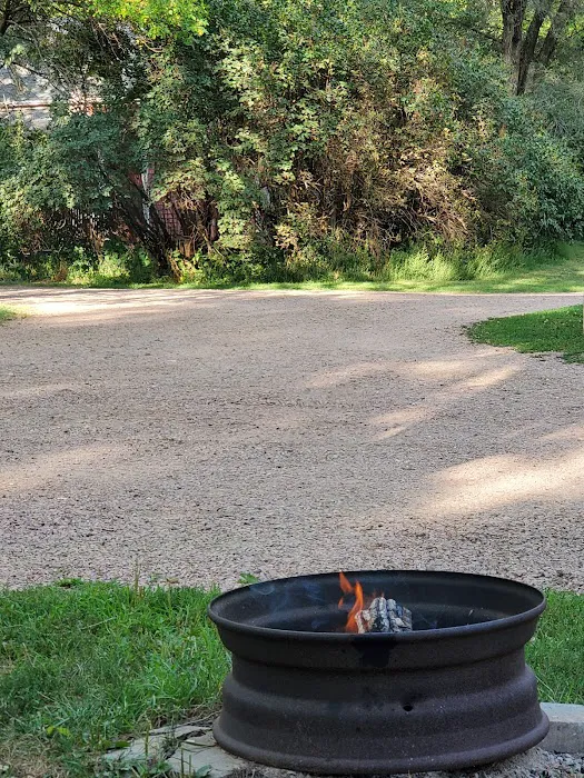 Red Barn RV Park Picture 5