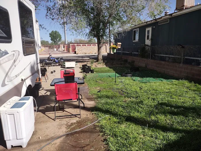 Alameda Acres Mobile Home Park Picture 1