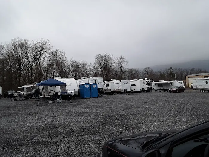 goPSUrv at The Lion's Den Picture 10