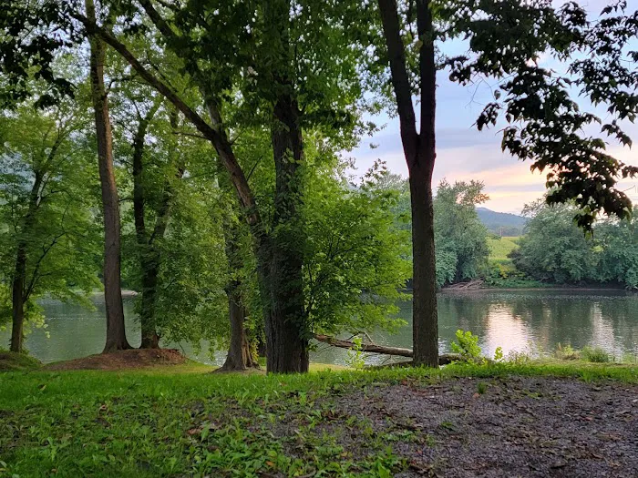 WaterSide Campground & RV Park Picture 4