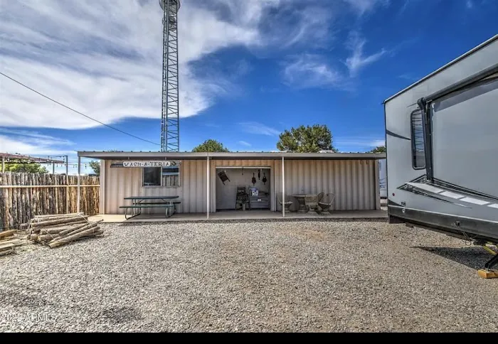 Lonestar RV Park Picture 1