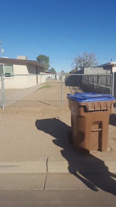 Frontier MHC ( formally Eloy Mobile Home Park ) Picture 9