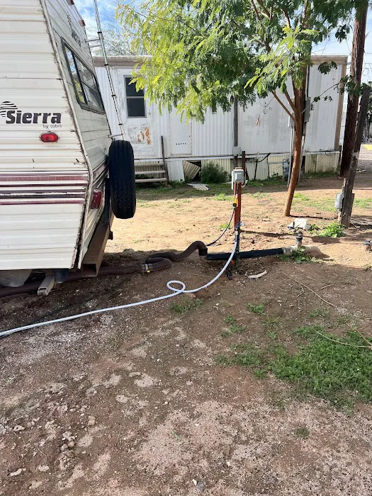 Paradise Gardens Mobile Home & RV Park Picture 2