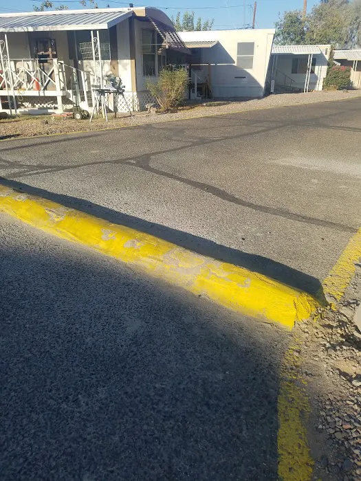 Paradise Gardens Mobile Home & RV Park Picture 4