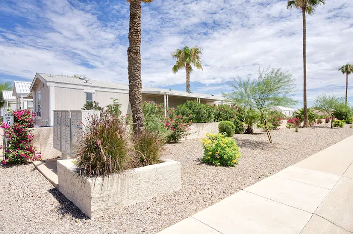 Casa Grande East Manufactured Home and RV Park Picture 7