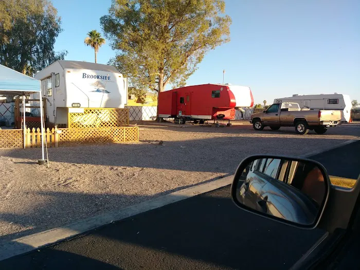 Safari Mobile Home RV Park Picture 5