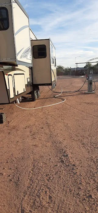 Safari Mobile Home RV Park Picture 6