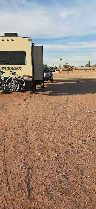 Safari Mobile Home RV Park Picture 9