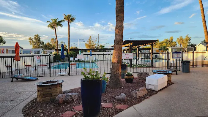 Casa Grande RV Resort and Cottages Picture 5