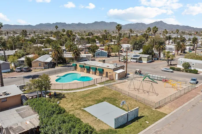 Acacia Gardens Picture 1