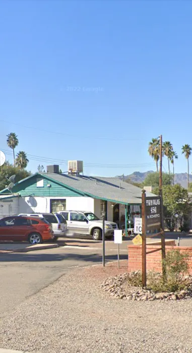 Twin Palms Mobile Home Park Picture 7