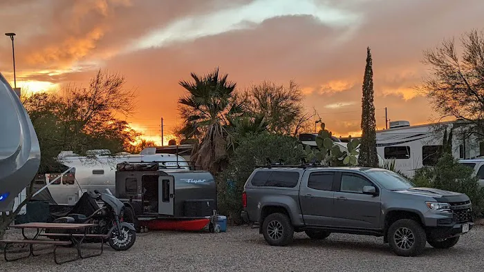 Desert Trails RV Park Picture 5