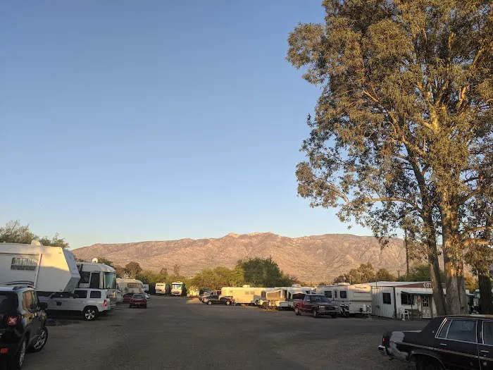 Wishing Well Trailer Court/Wishing Well RV Park Picture 4