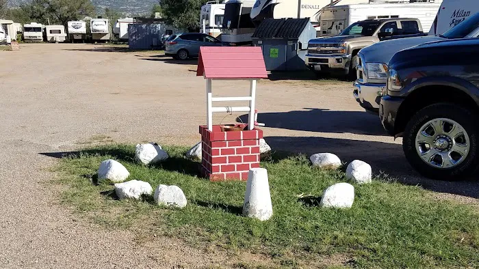 Wishing Well Trailer Court/Wishing Well RV Park Picture 6