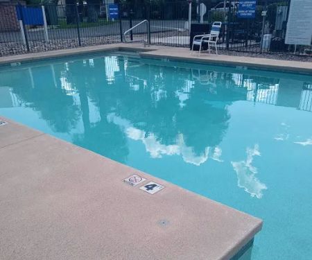 Crescent Manor Manufactured Home Community