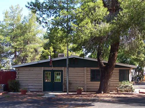 Crescent Manor Manufactured Home Community Picture 6