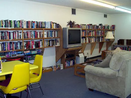 Crescent Manor Manufactured Home Community Picture 8