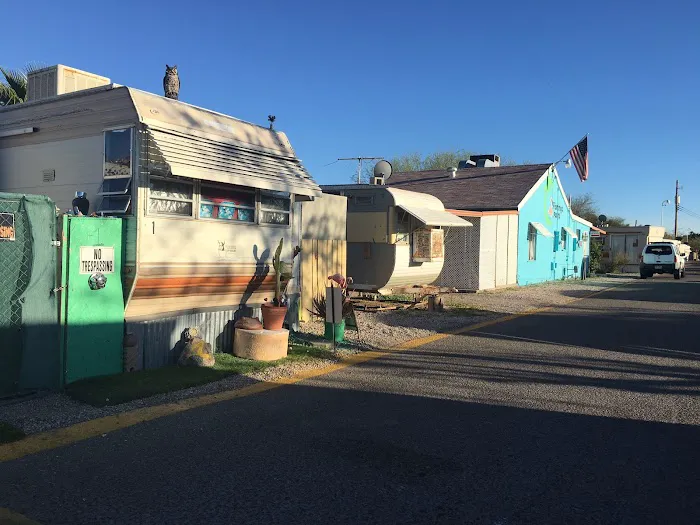 Flamingo Palms Mobile Home Park Picture 2