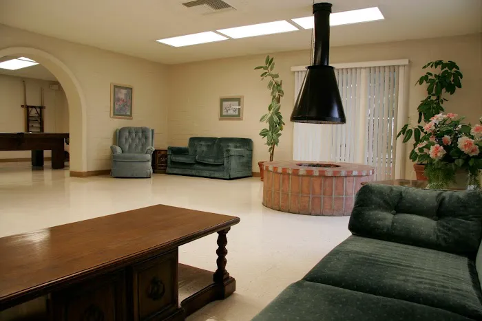 Desert Pueblo Mobile Home Park Picture 8