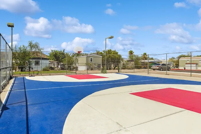 Verde Plaza Mobile Home Park Picture 8