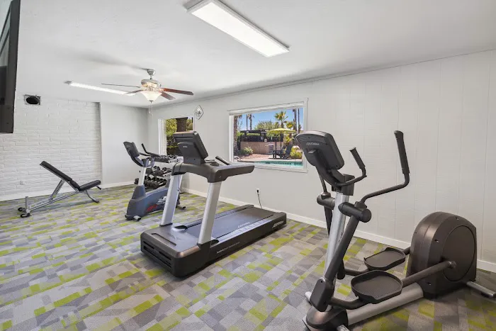 Verde Plaza Mobile Home Park Picture 9