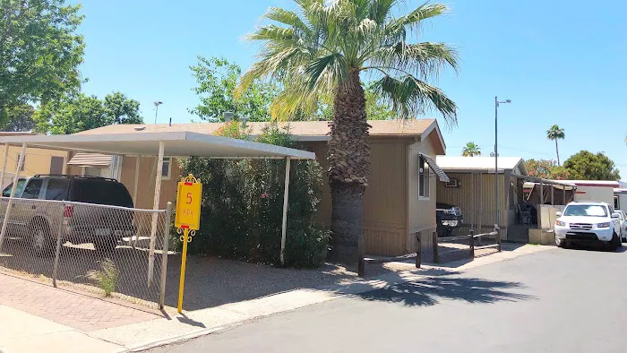 Arizonan Manufactured Home Community Picture 4