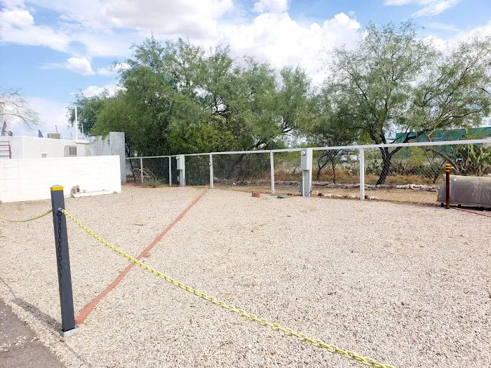 Desert Retreat MH & RV Park Picture 3