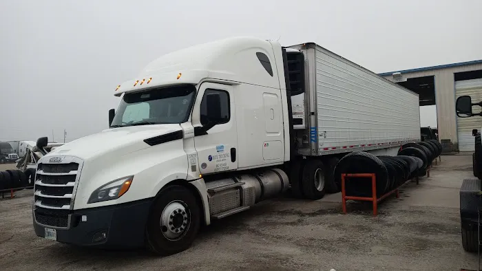 Desert Retreat MH & RV Park Picture 4