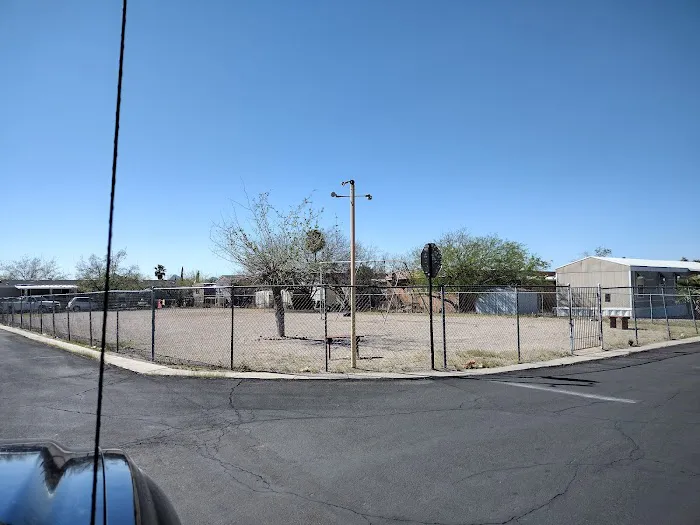 Dessert Classic Mobile Home Pk Picture 2