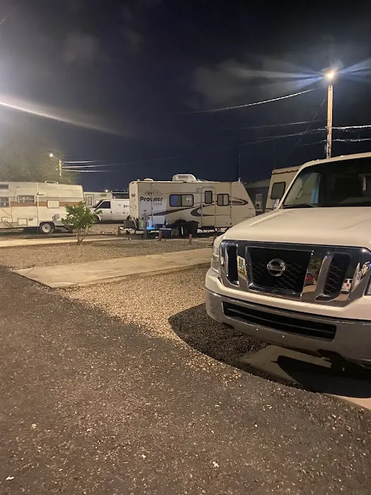 Downtown Mobile Home Park Picture 3