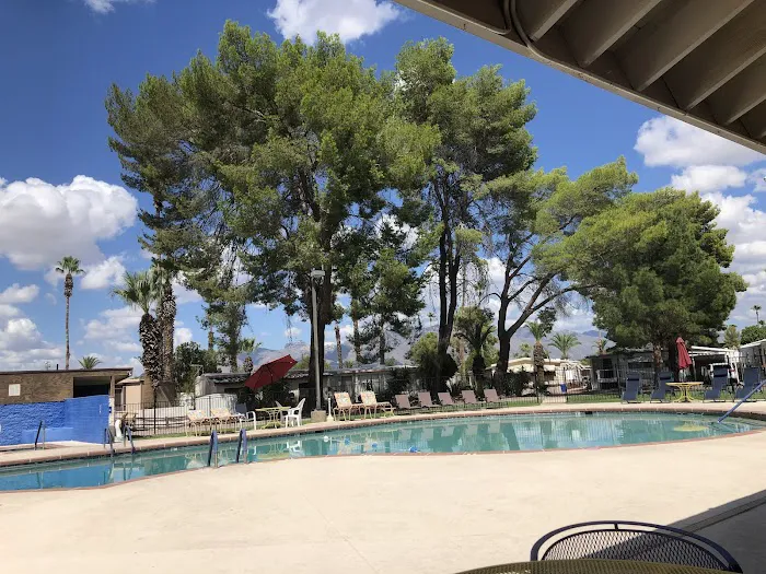 Fairview Manor Picture 1