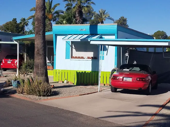 Fairview Manor Picture 3