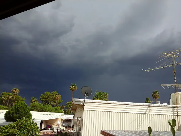 Fairview Manor Picture 8