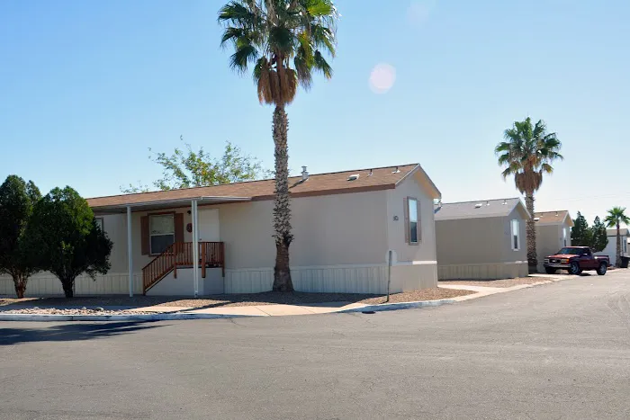 Country Club Manufactured Home Community Picture 9