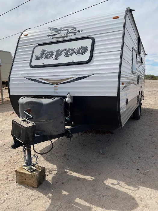 Acadian Court Picture 7