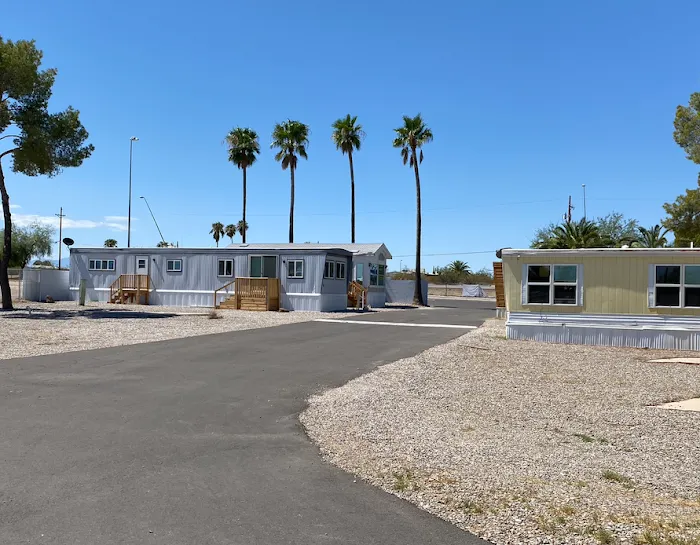 The Palms Mobile Home Park Picture 8