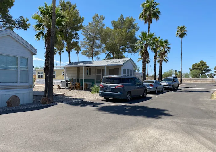 The Palms Mobile Home Park Picture 7