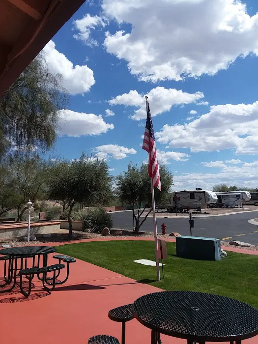 Winter Haven RV Park Picture 8