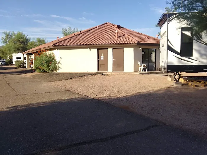 Spring Creek Inn & RV Resort Picture 1