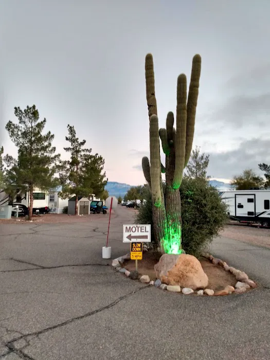 Spring Creek Inn & RV Resort Picture 3