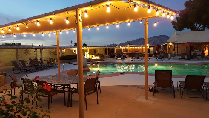 Far Horizons RV Park & Resort Picture 9