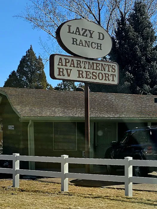 Lazy D Ranch RV & Apartments Picture 4