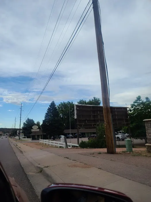 Lazy D Ranch RV & Apartments Picture 7