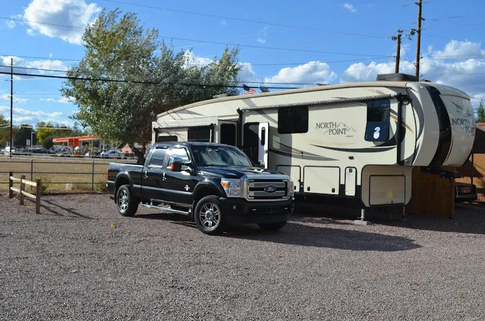 Lamplighter RV Resort Picture 6