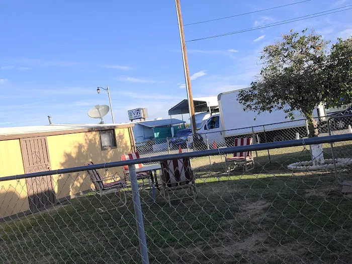 Desertaire Adult RV Park Picture 10