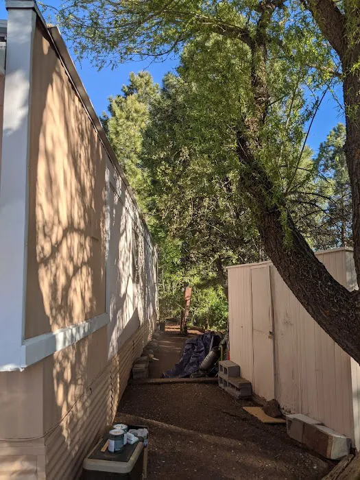 Switzer Canyon Mobile Home Park Picture 6