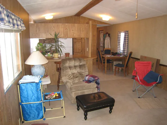 Westglen Mobile Home Park Picture 7