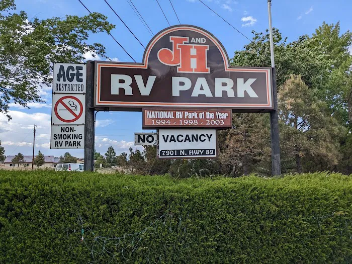J & H RV Park Picture 1