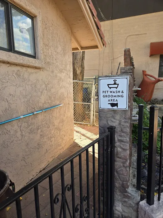 J & H RV Park Picture 8