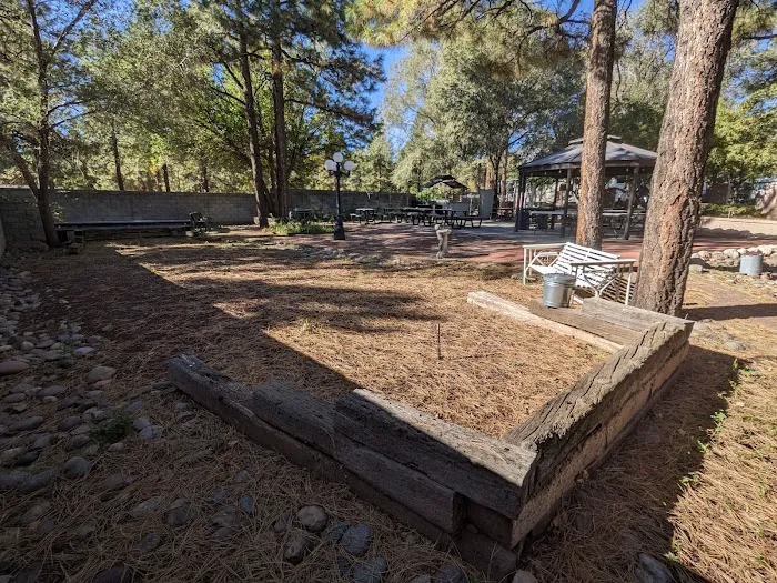 J & H RV Park Picture 10